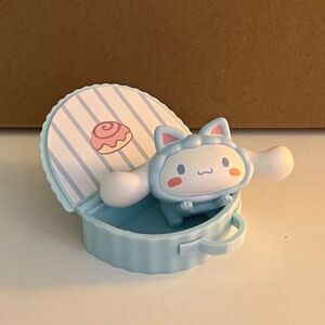 Sanrio Cinnamoroll Peekaboo Series by Sanrio x Miniso